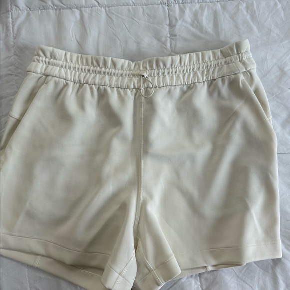 Lululemon Softstreme Set - Picture 2 of 7